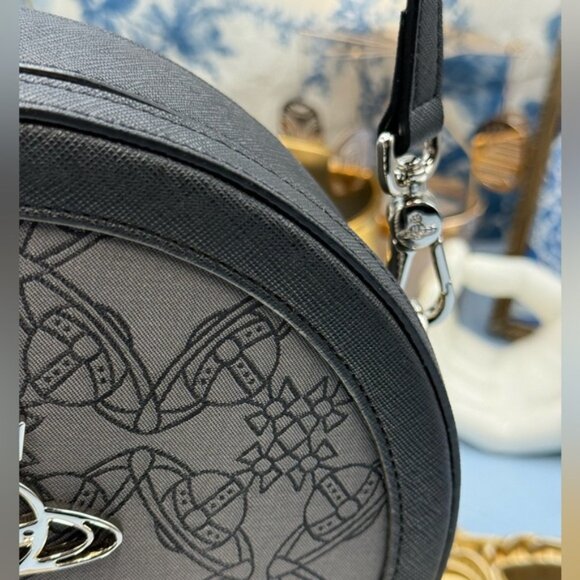🆕 VIVIENNE WESTWOOD 🧿 NWOT Ruby Round Crossbody Bag, Black Jacquard - AUTH - Picture 4 of 16